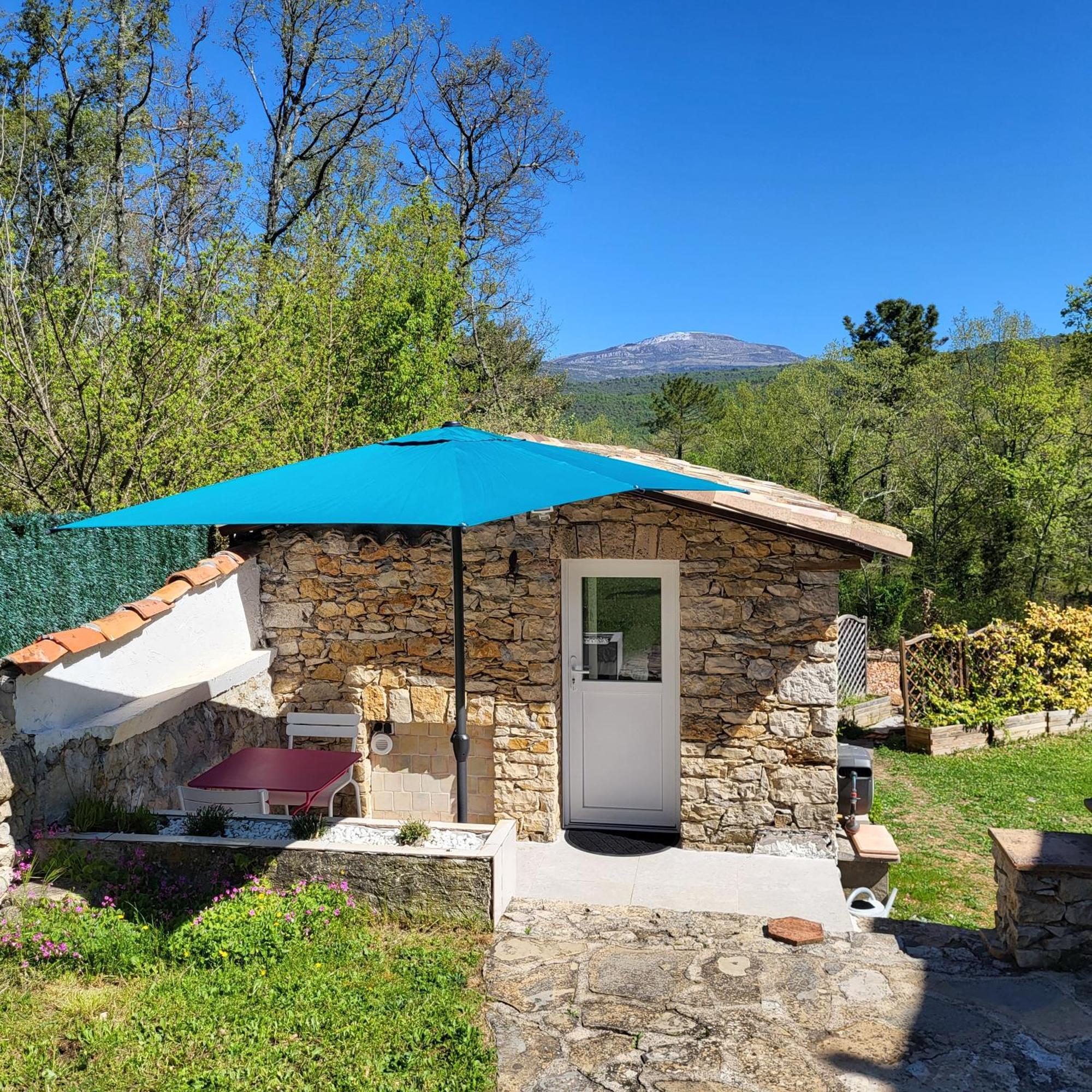 Les Pierres De Cezaire Saint-Cézaire-sur-Siagne Exterior foto